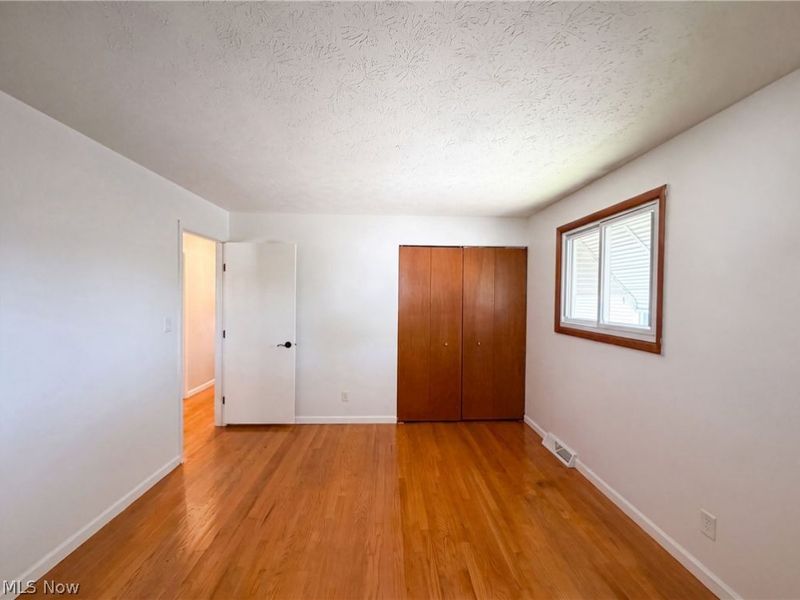 11500 Stormes Drive, Cleveland, OH 44130 Photo 12