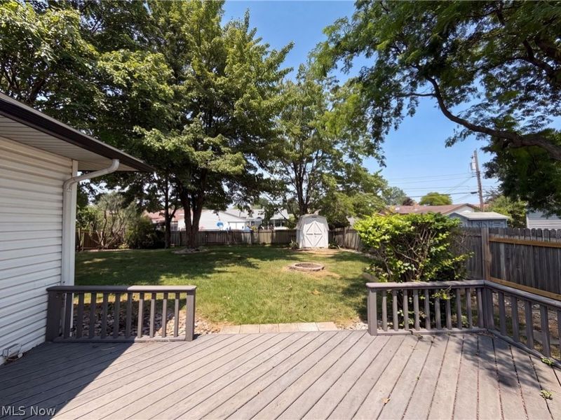 11500 Stormes Drive, Cleveland, OH 44130 Photo 20