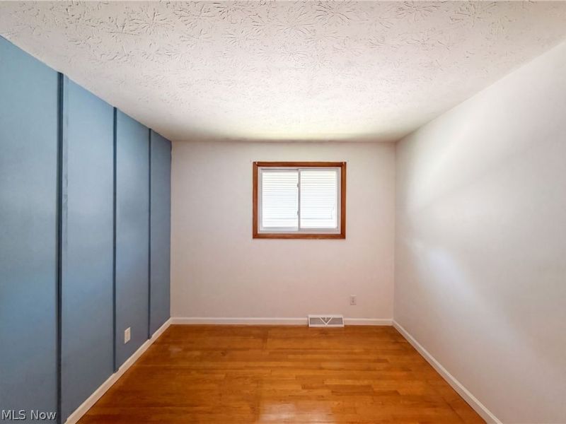 11500 Stormes Drive, Cleveland, OH 44130 Photo 4