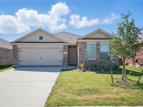 1326 Eldridge Pond Street, Forney, TX 75126