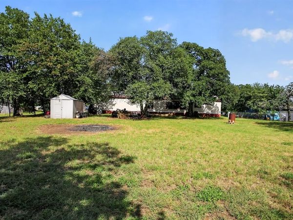 403 Prairie Lane , Azle, TX 76020