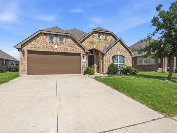 5003 Spruce Street, Krum, TX 76249