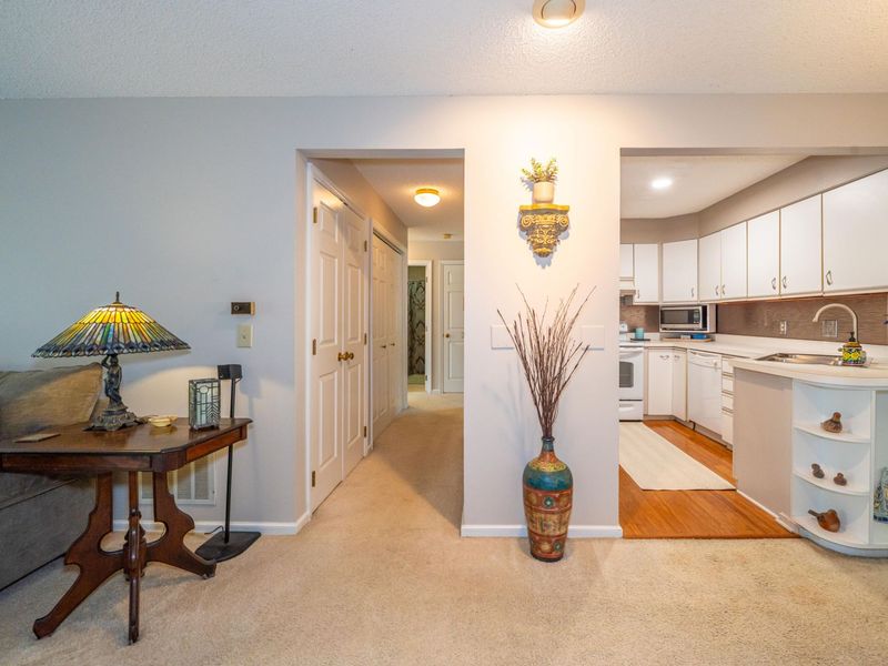 128 Bellaire Avenue, Unit 204, Dayton, OH 45420 Photo 12
