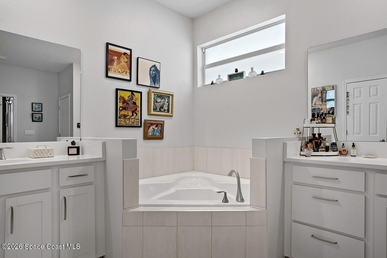 194 52nd Square, Vero Beach, FL 32968 Photo