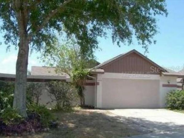 10819 VENICE CIRCLE, TAMPA, FL 33635