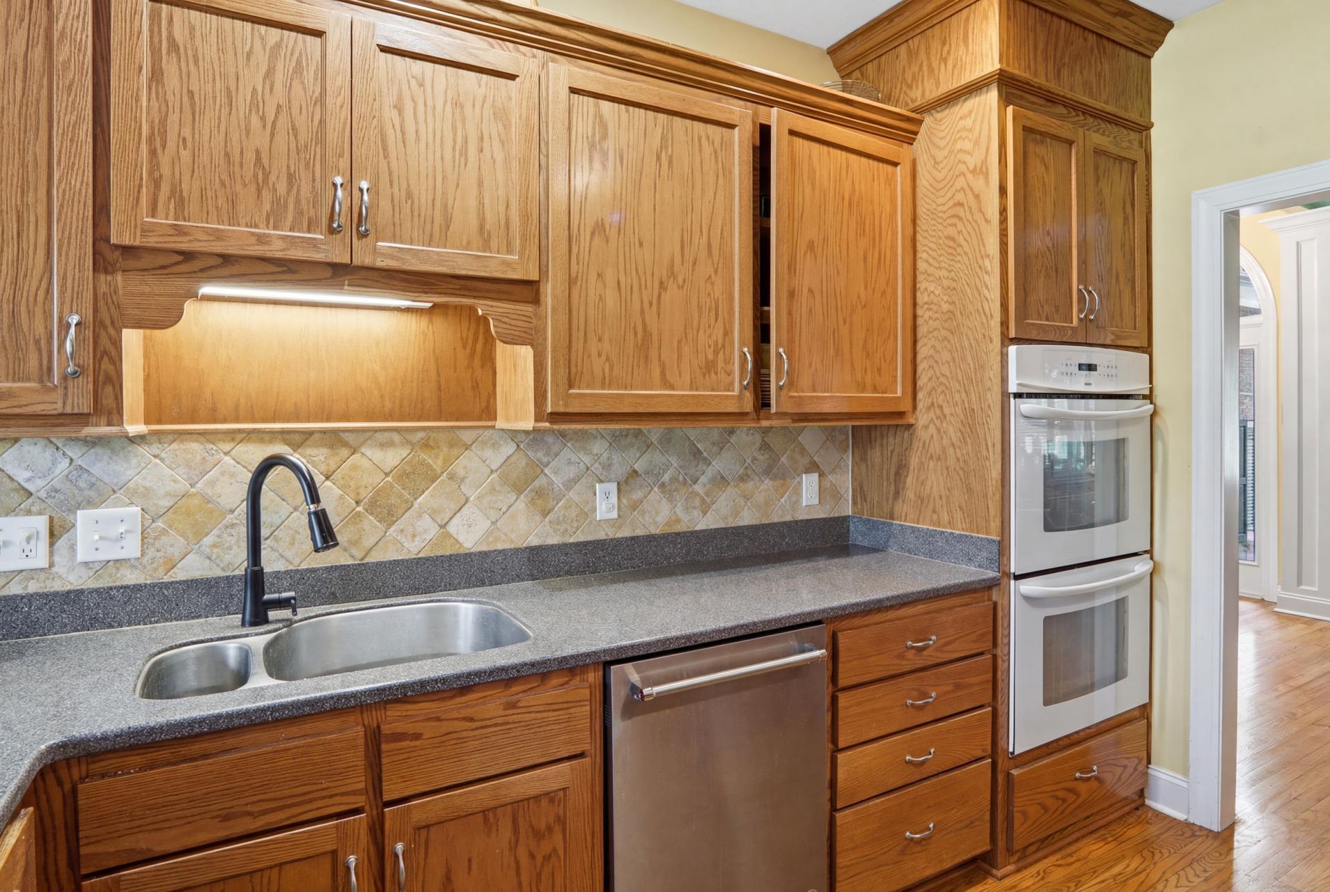 8737 Herons Walk Photo 12