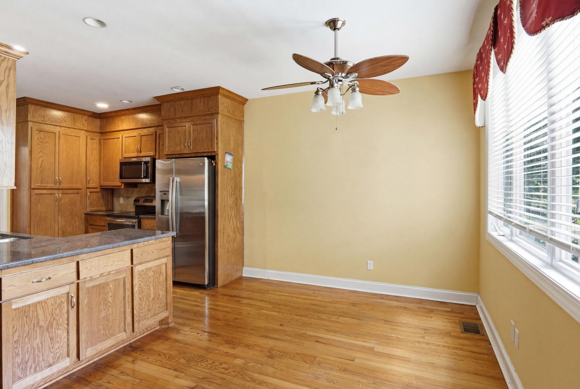 8737 Herons Walk Photo 14