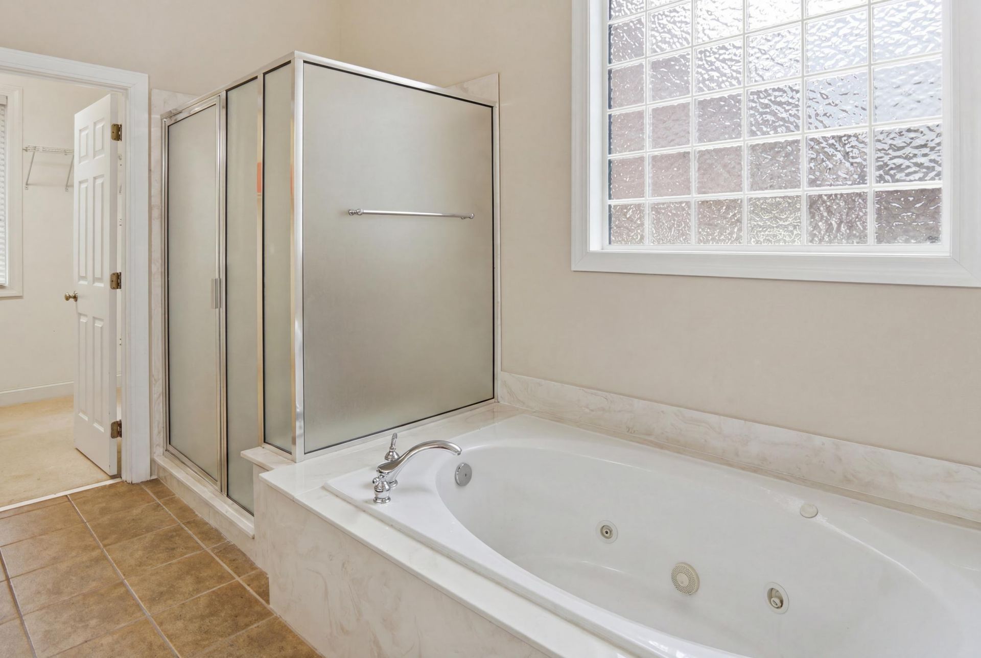 8737 Herons Walk Photo 22