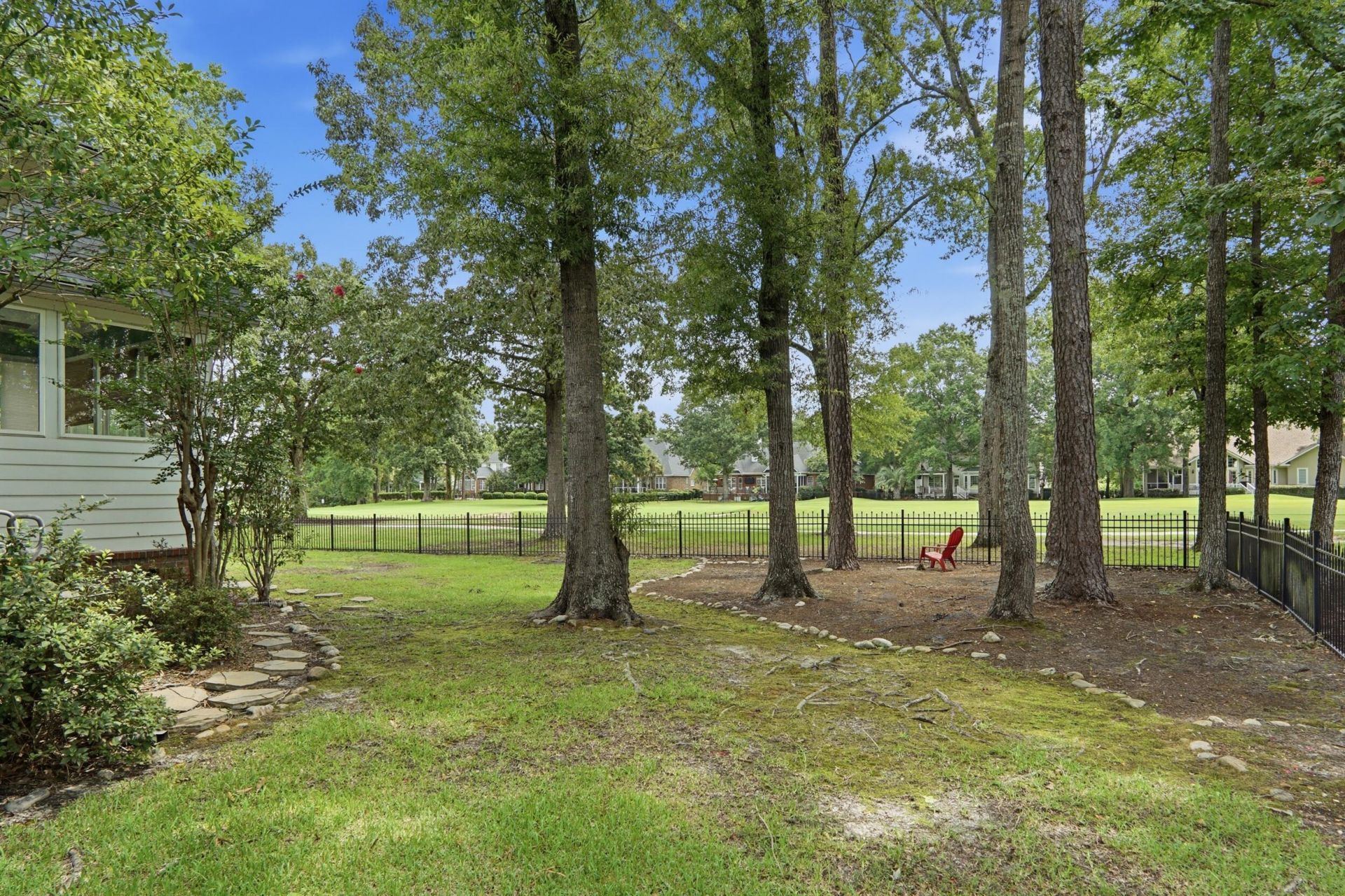 8737 Herons Walk Photo 45