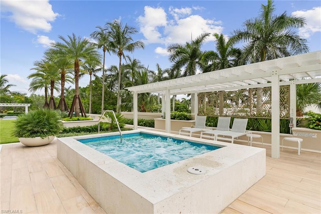 4255 Gulf Shore Blvd N, Unit 801, Naples, FL 34103 Photo
