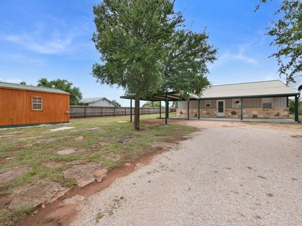 204 Deer Ridge DR , Burnet, TX 78611