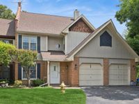 602 Country Lane, Des Plaines, IL 60016 primary photo