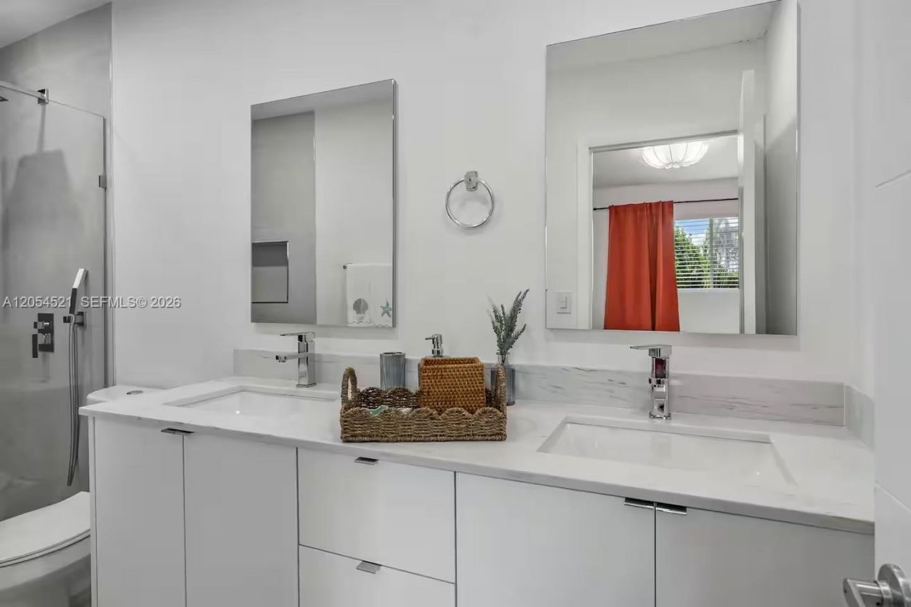 2784 NE 30th St , Lighthouse Point, FL 33064 Photo