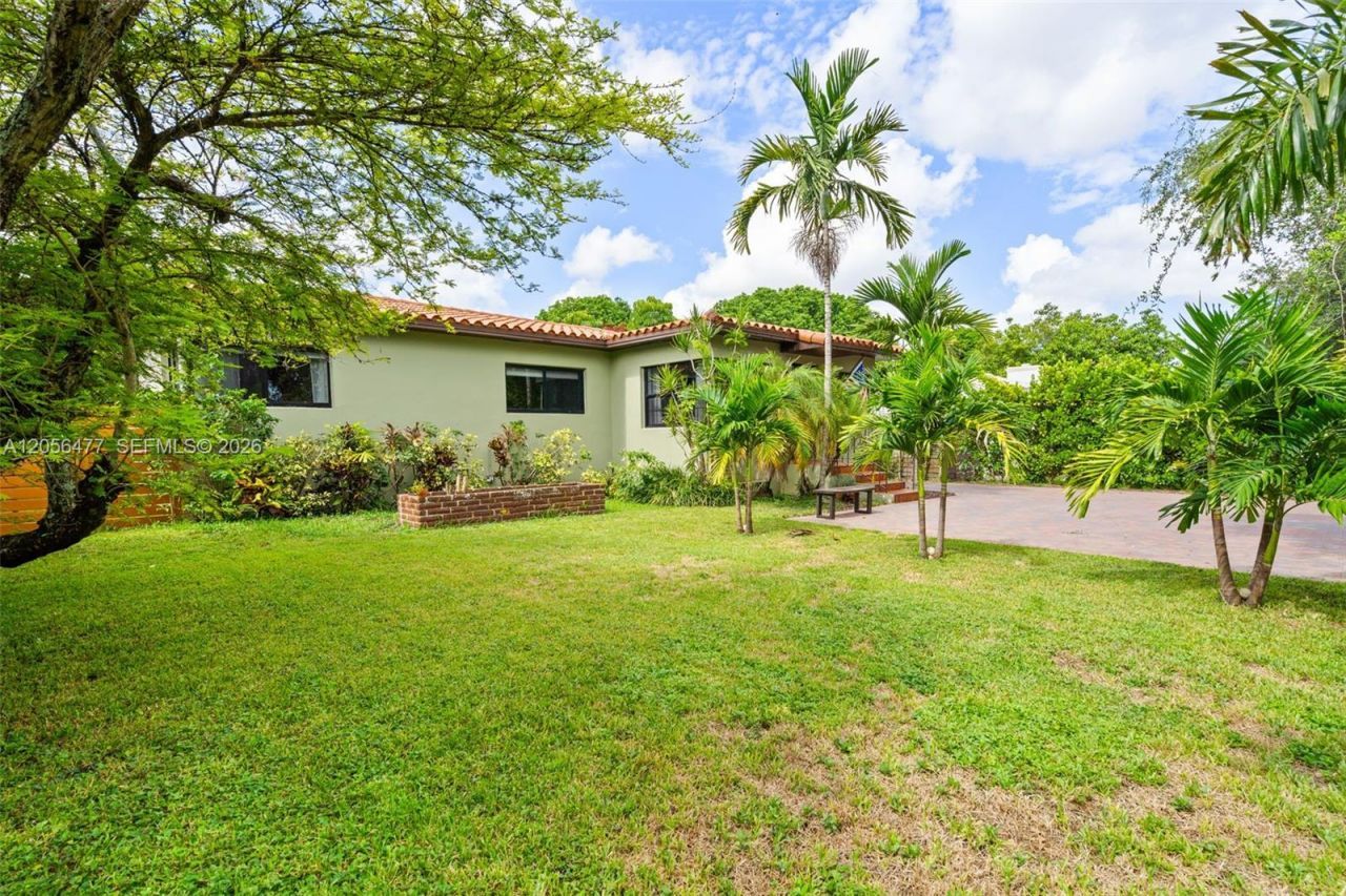 550 Westward Dr, Miami Springs, FL 33166 Photo