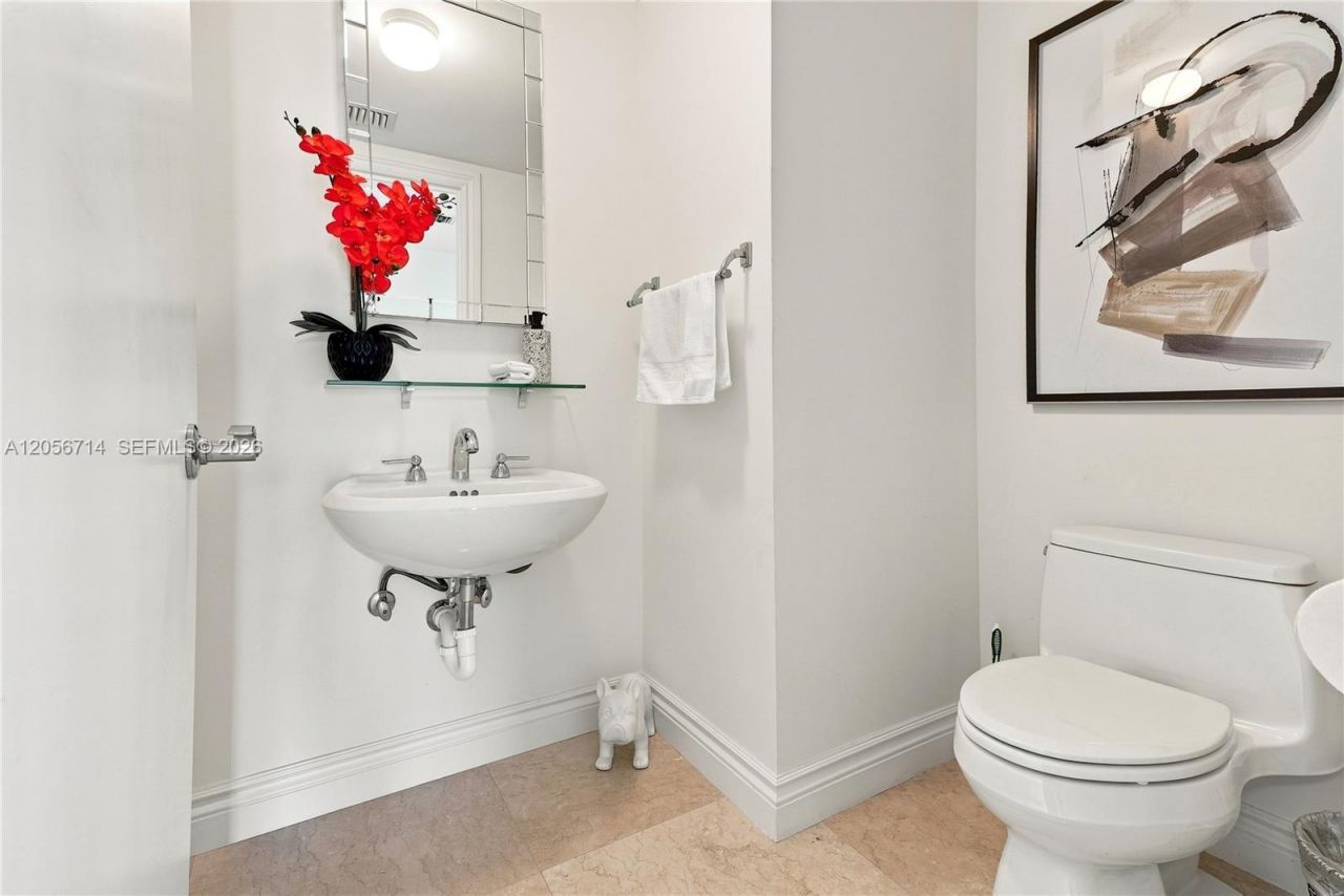 1850 S Ocean Dr, Unit 2204, Hallandale Beach, FL 33009 Photo