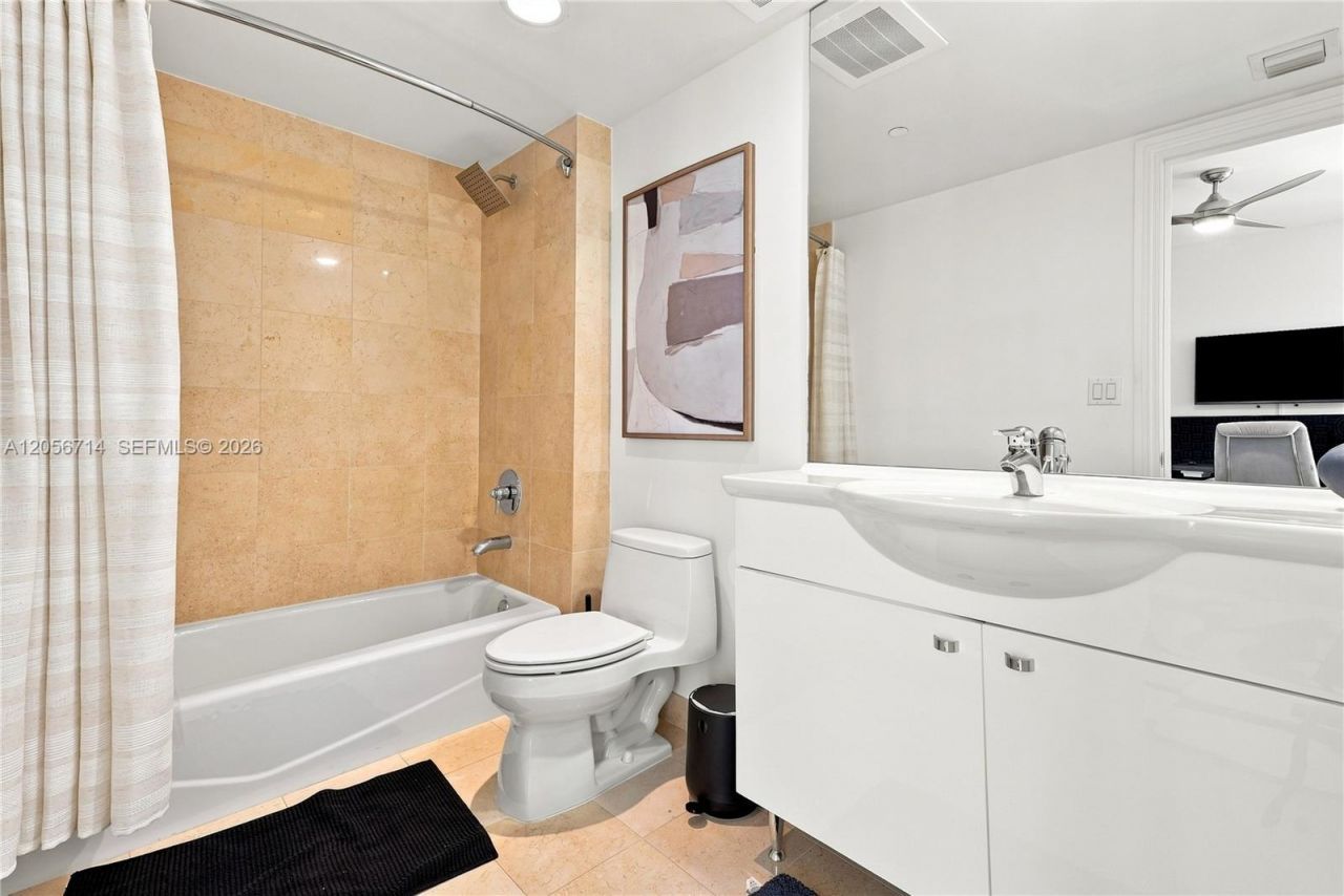 1850 S Ocean Dr, Unit 2204, Hallandale Beach, FL 33009 Photo