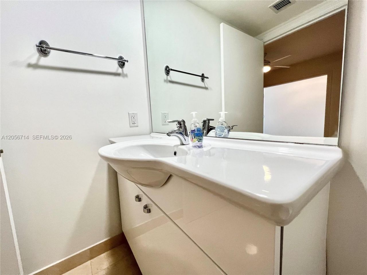 1850 S Ocean Dr , Unit 2204, Hallandale Beach, FL 33009 Photo