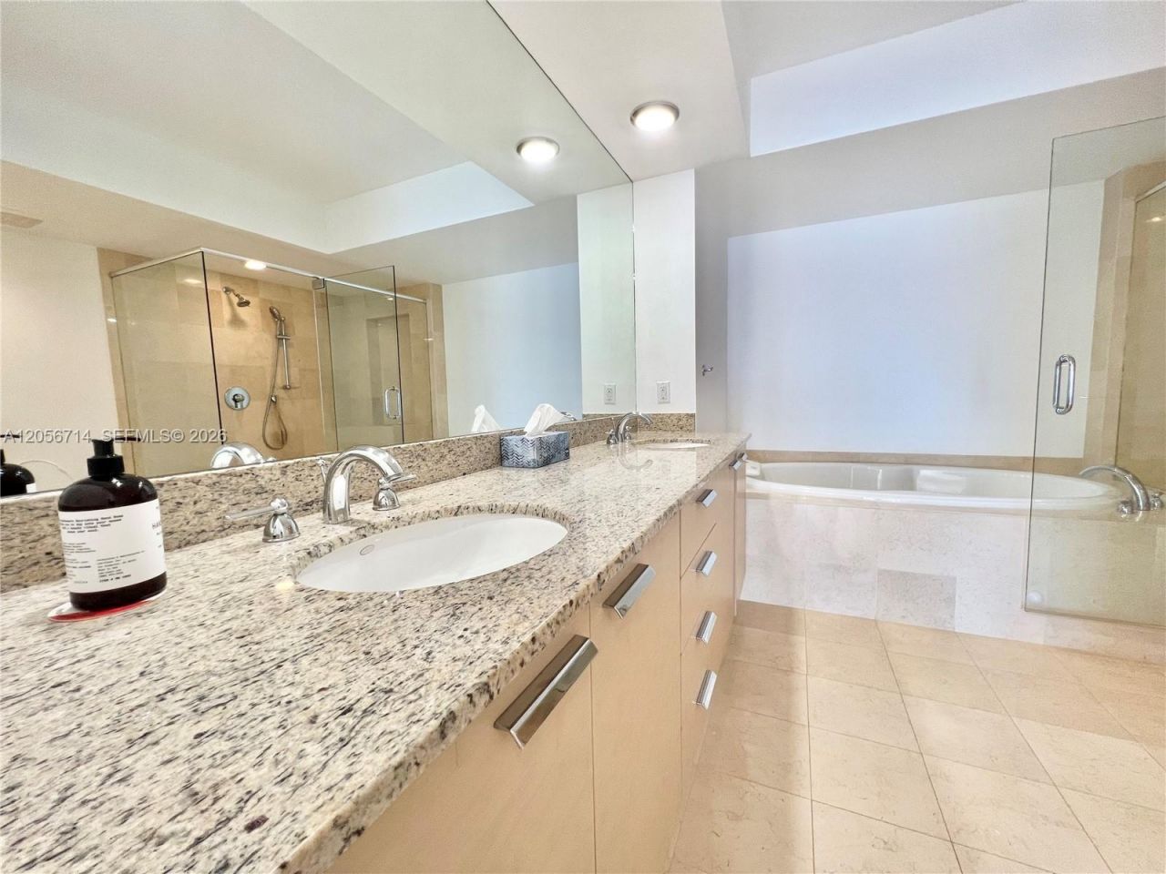1850 S Ocean Dr , Unit 2204, Hallandale Beach, FL 33009 Photo
