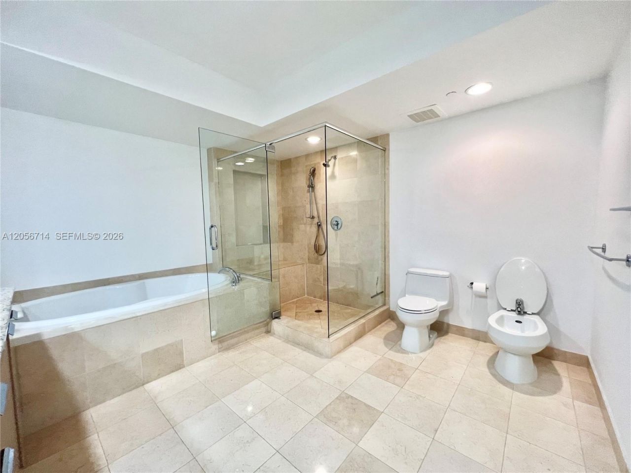 1850 S Ocean Dr , Unit 2204, Hallandale Beach, FL 33009 Photo