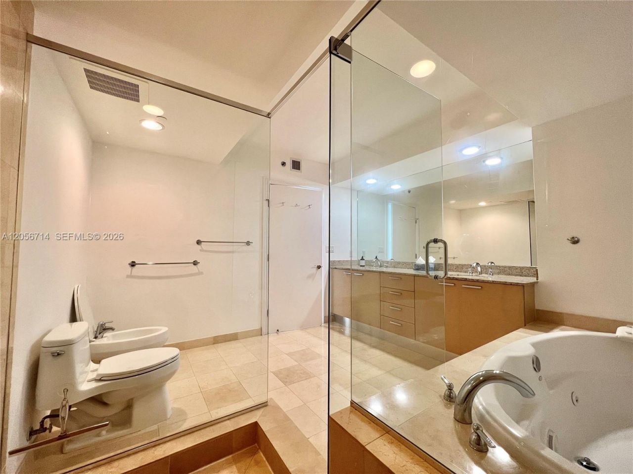 1850 S Ocean Dr , Unit 2204, Hallandale Beach, FL 33009 Photo