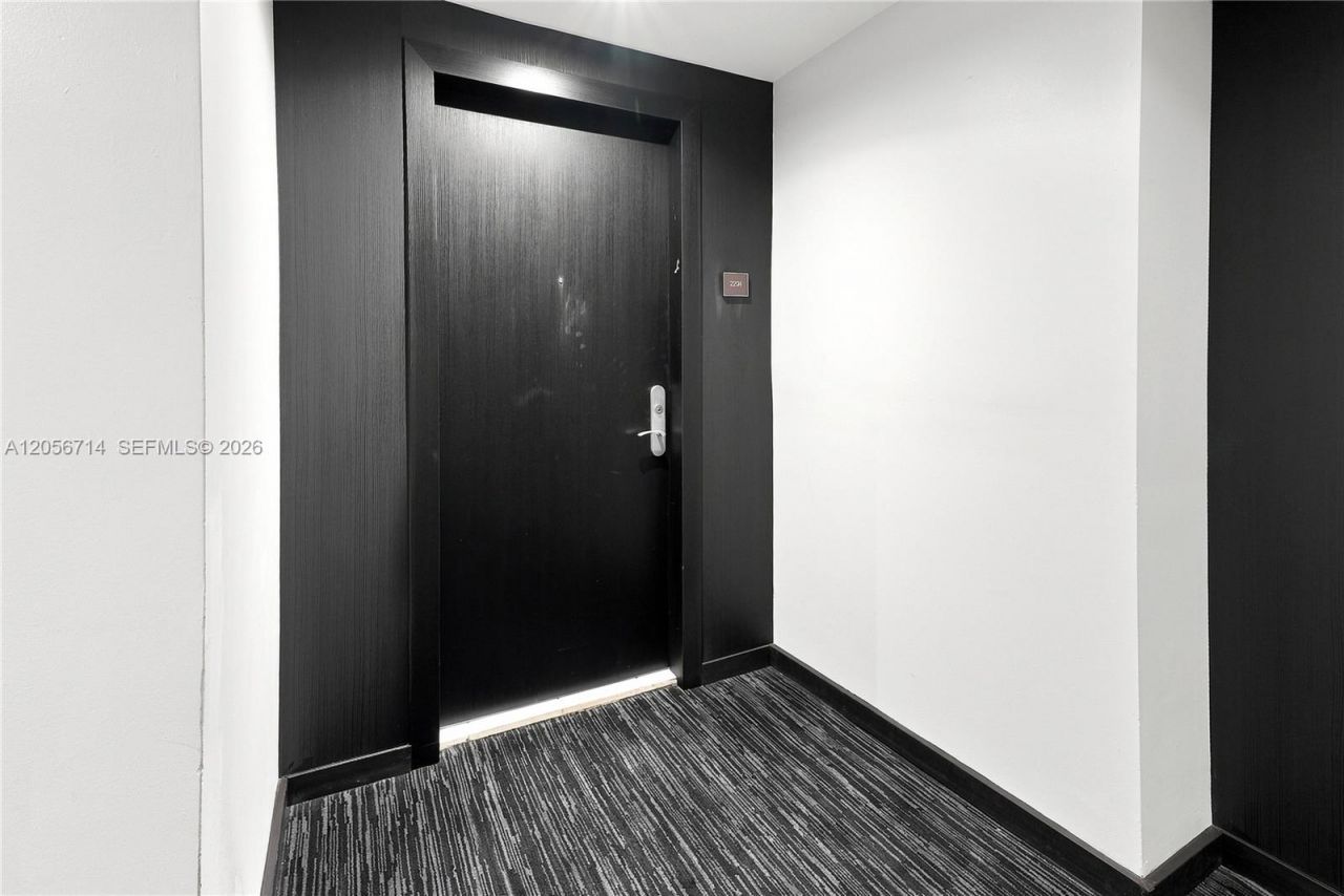 1850 S Ocean Dr, Unit 2204, Hallandale Beach, FL 33009 Photo