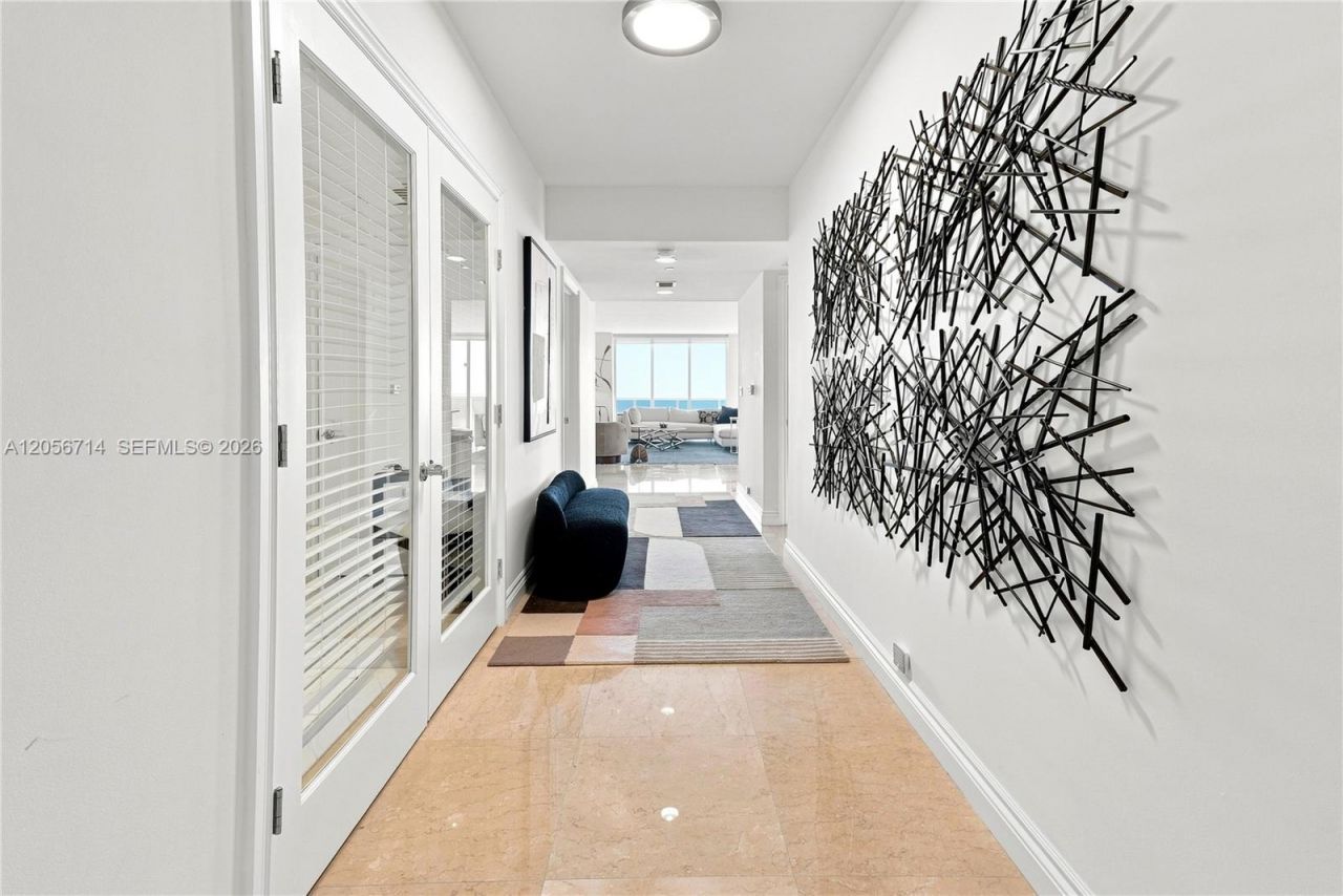1850 S Ocean Dr, Unit 2204, Hallandale Beach, FL 33009 Photo
