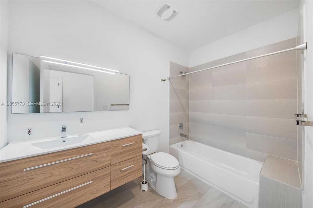 4480 NW 8th Pl , Plantation, FL 33317 Photo