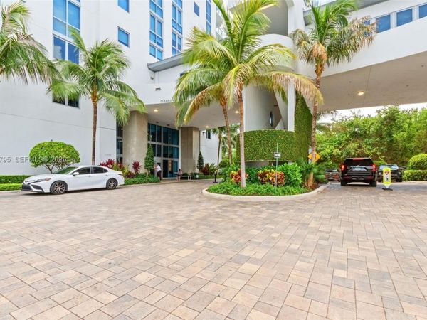 17111 Biscayne Blvd , Unit 603, North Miami Beach, FL 33160