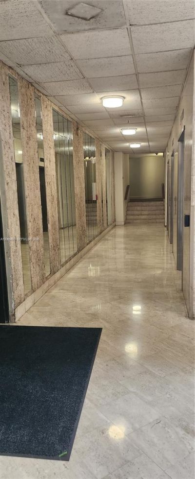 2750 NE 183rd St , Unit 1701, Aventura, FL 33160 Photo