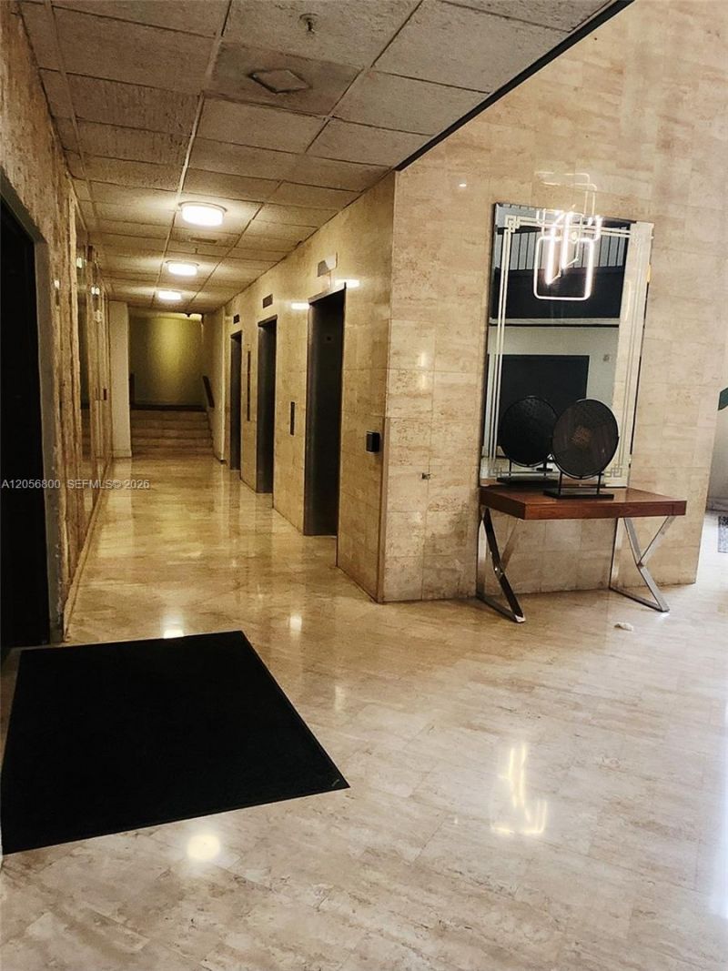 2750 NE 183rd St , Unit 1701, Aventura, FL 33160 Photo