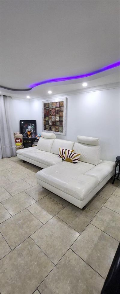 2750 NE 183rd St , Unit 1701, Aventura, FL 33160 Photo