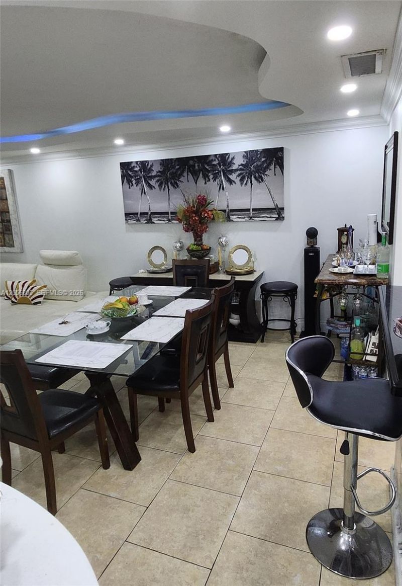 2750 NE 183rd St , Unit 1701, Aventura, FL 33160 Photo