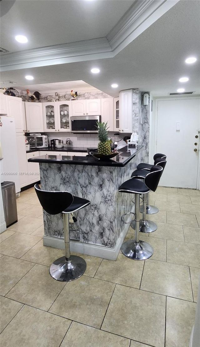 2750 NE 183rd St , Unit 1701, Aventura, FL 33160 Photo