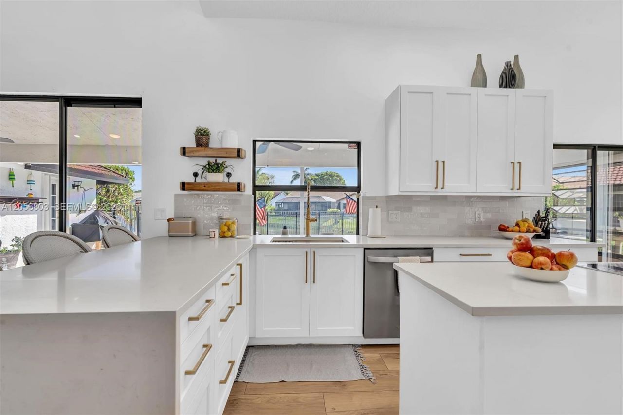 1661 NW 100th Way, Plantation, FL 33322 Photo