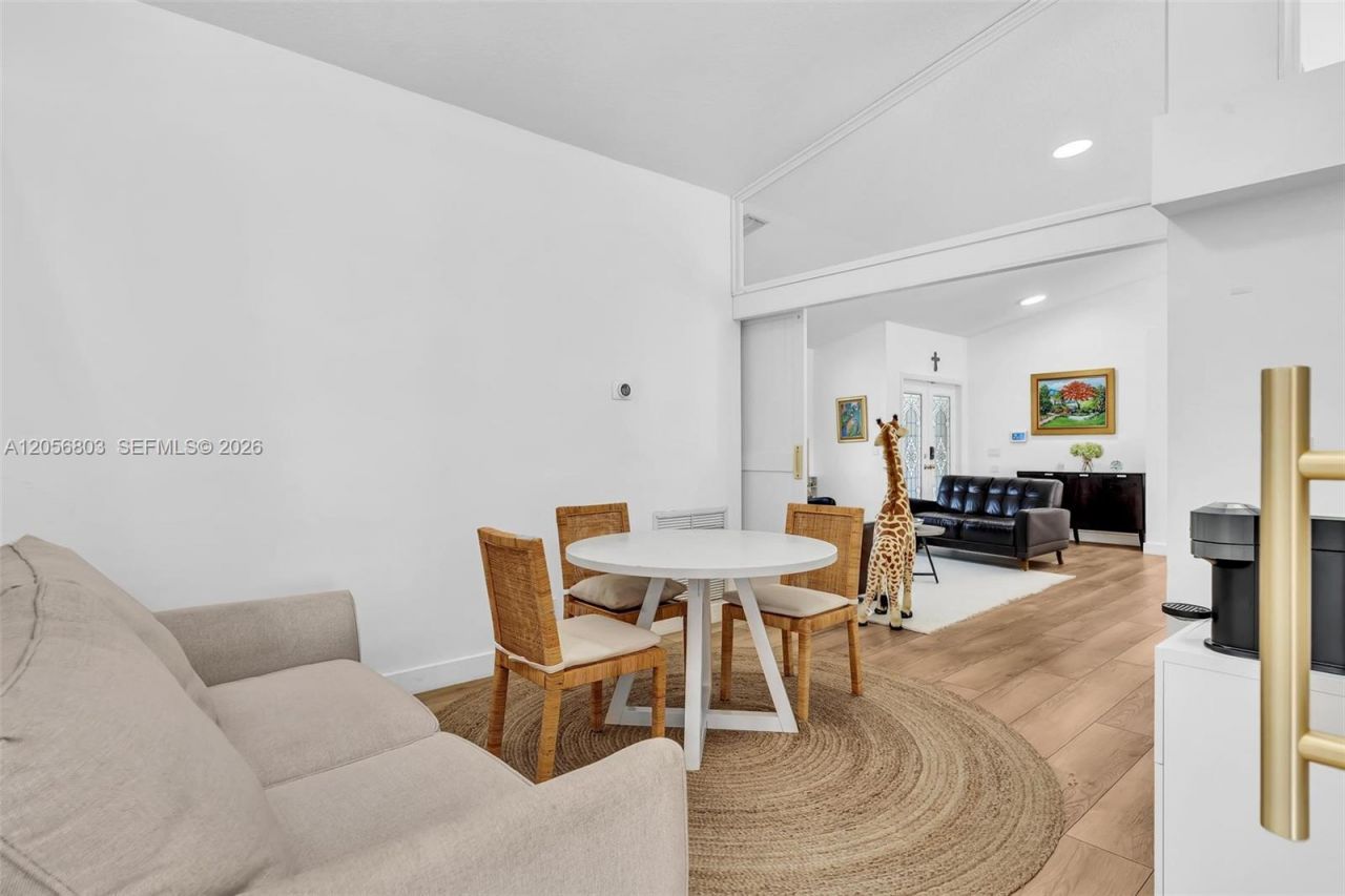 1661 NW 100th Way, Plantation, FL 33322 Photo