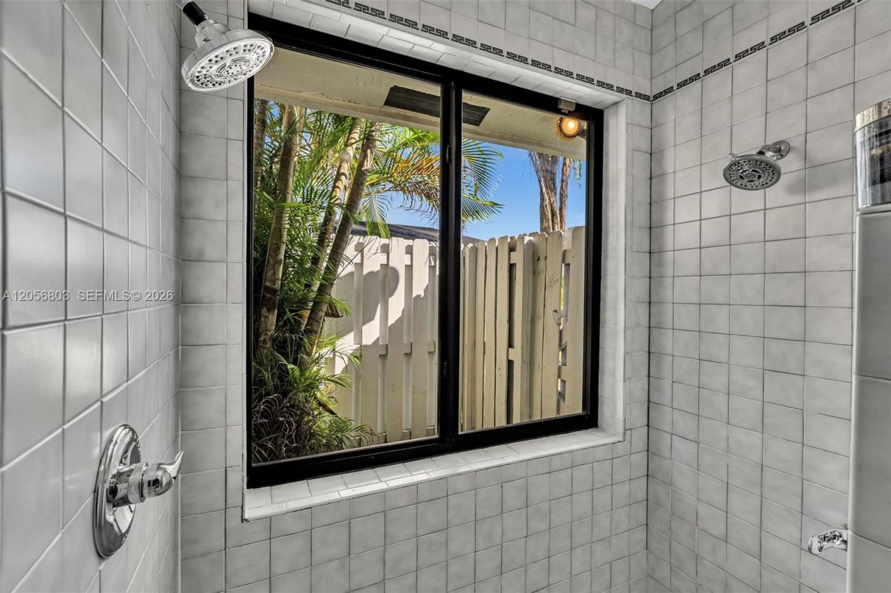 1661 NW 100th Way, Plantation, FL 33322 Photo