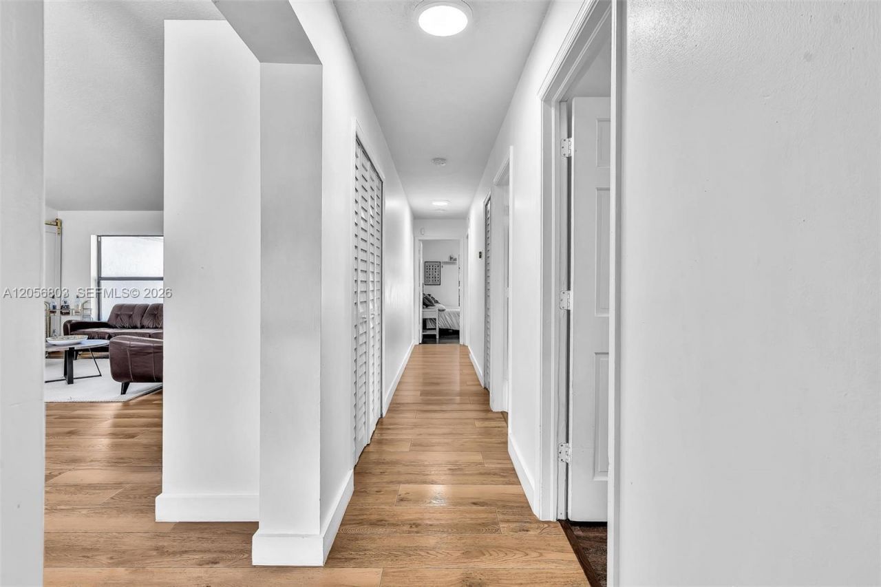 1661 NW 100th Way, Plantation, FL 33322 Photo