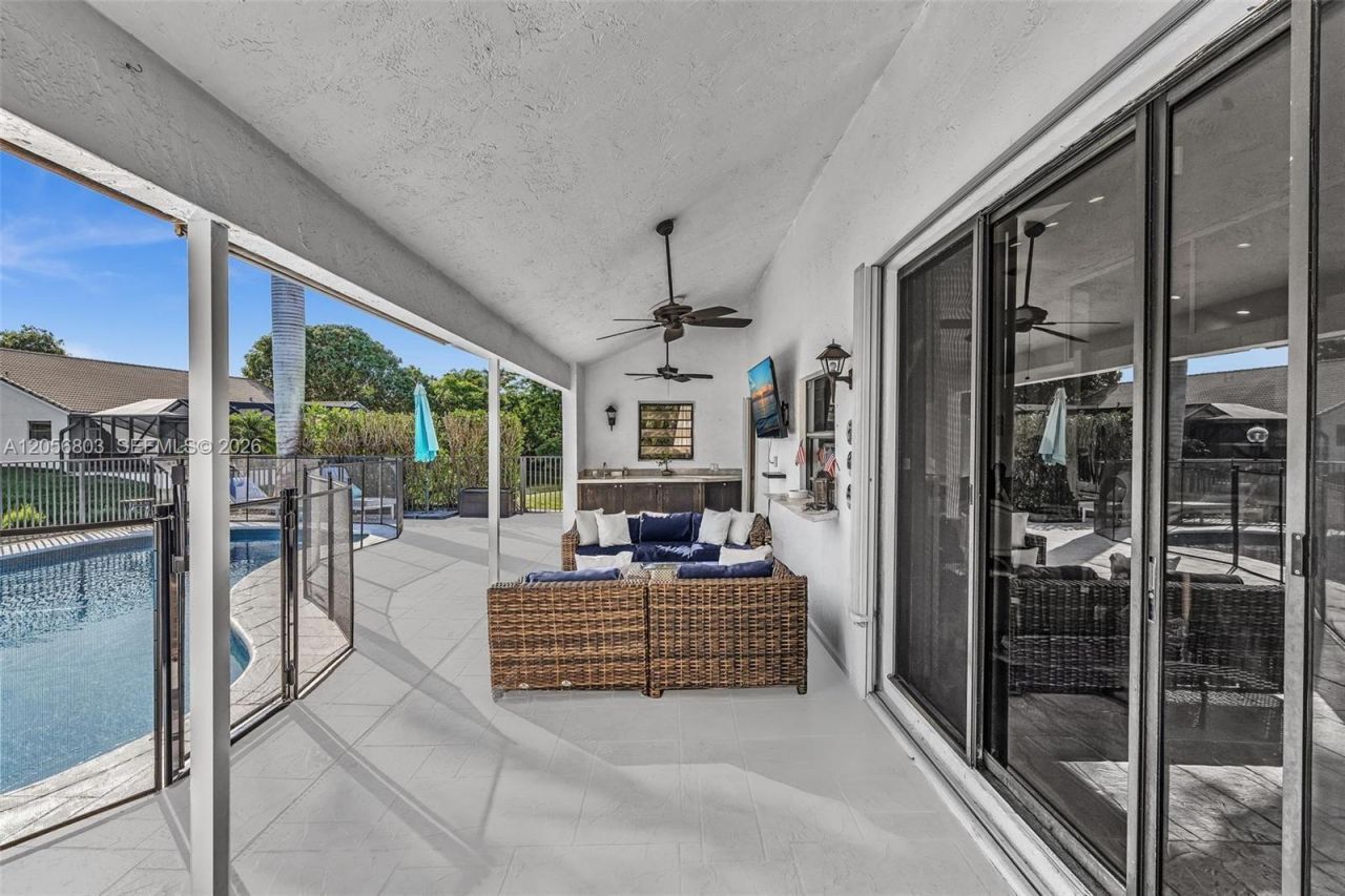 1661 NW 100th Way, Plantation, FL 33322 Photo