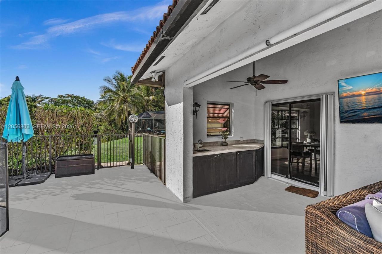 1661 NW 100th Way, Plantation, FL 33322 Photo