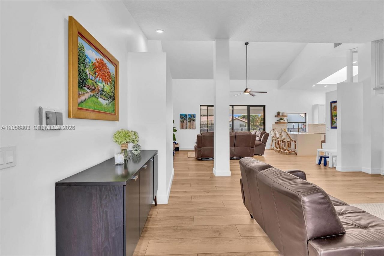 1661 NW 100th Way, Plantation, FL 33322 Photo