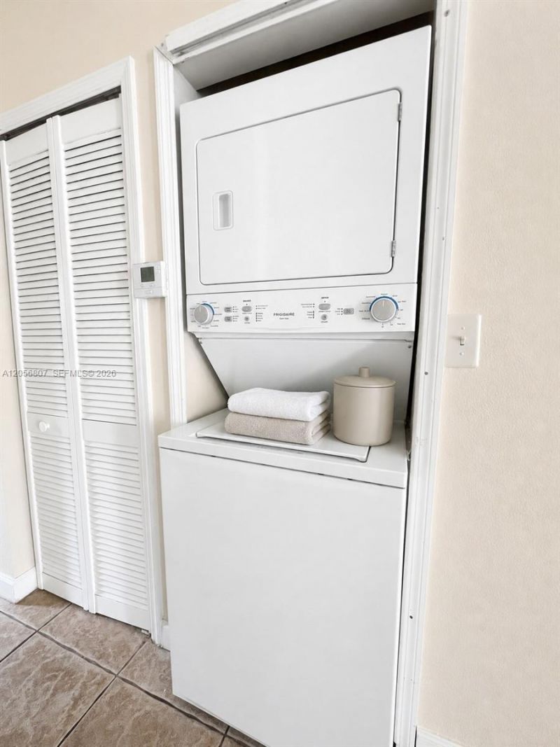 17650 NW 73rd Ave , Unit 104-18, Hialeah, FL 33015 Photo