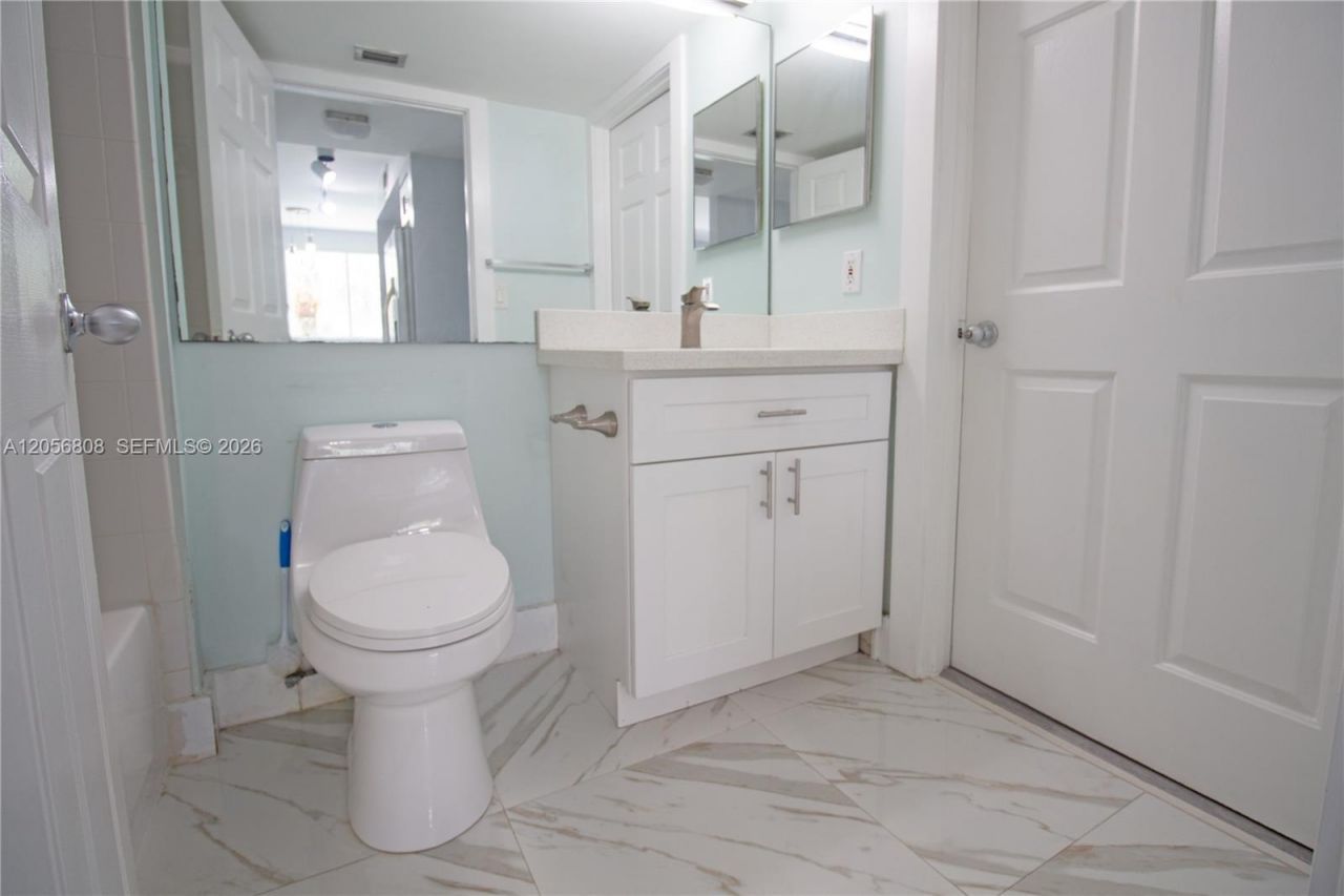 2600 S University Dr , Unit 228, Davie, FL 33328 Photo