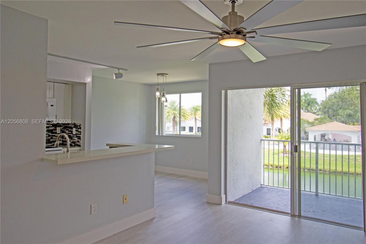 2600 S University Dr , Unit 228, Davie, FL 33328 Photo