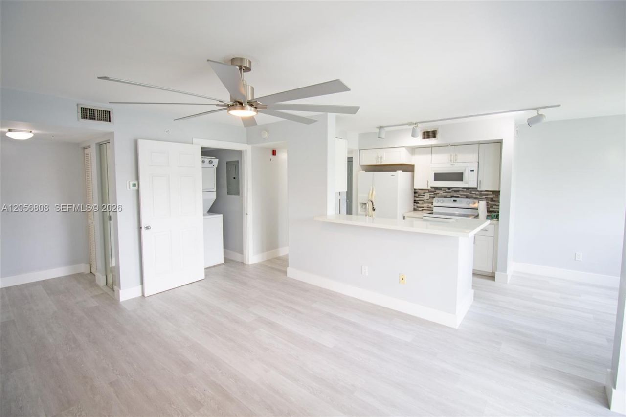 2600 S University Dr , Unit 228, Davie, FL 33328 Photo