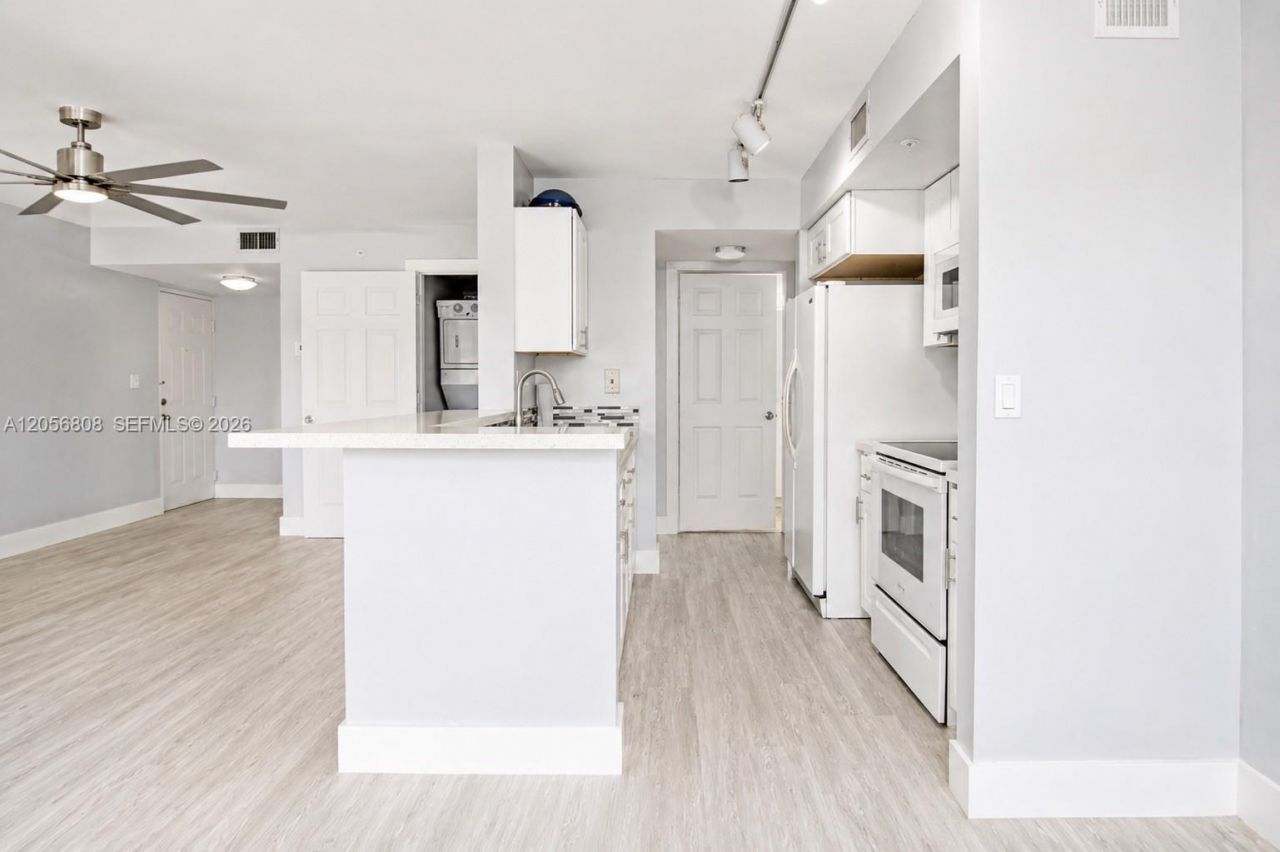 2600 S University Dr , Unit 228, Davie, FL 33328 Photo