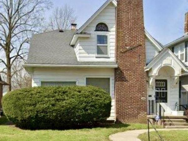 103 S 21st Street, Terre Haute, IN 47803
