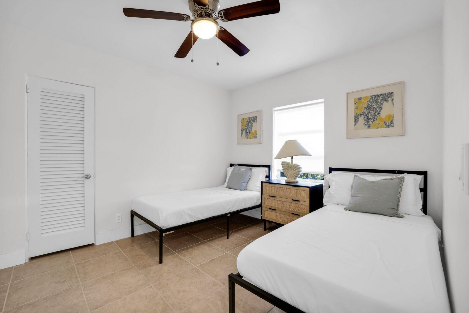 320 Inlet Way, Unit 4, Palm Beach Shores, FL 33404 Photo