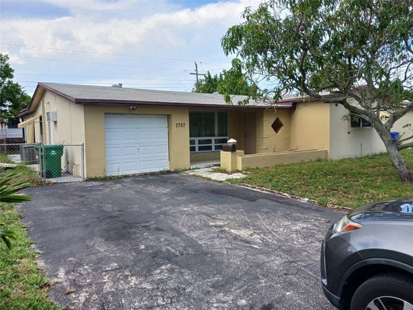 7757 SE EMBASSY Boulevard, Miramar, FL 33023