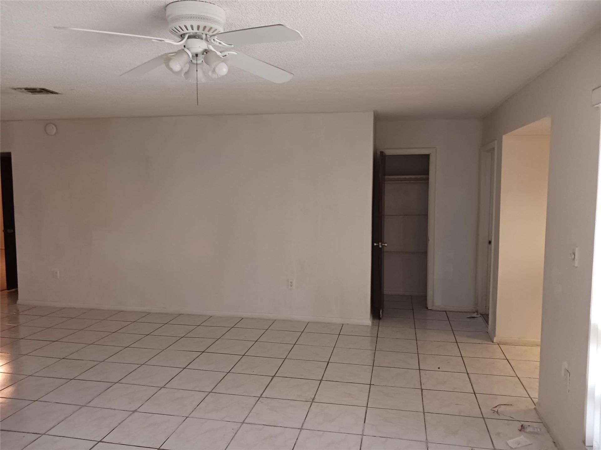 7757 SE Embassy Boulevard, Miramar, FL 33023 Photo