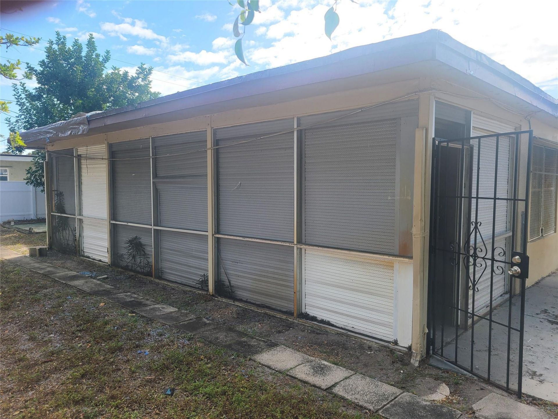 7757 SE Embassy Boulevard, Miramar, FL 33023 Photo